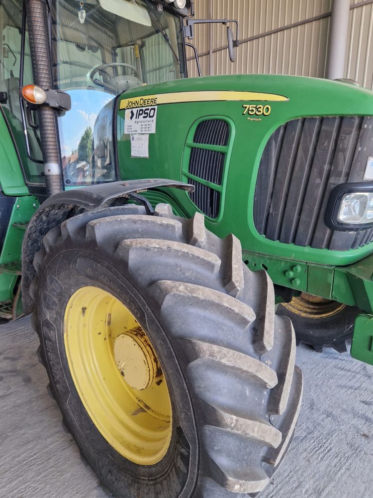 Vand Tractor John Deere 7530