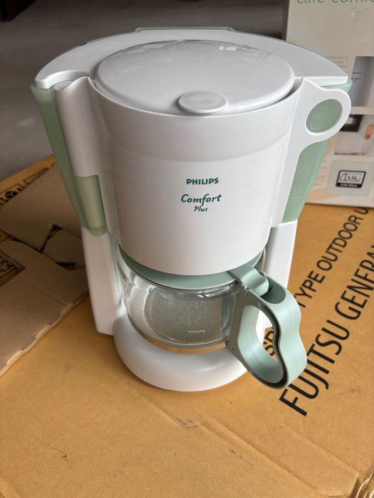 Кафе машина Philips cafe comfort plus за шварц кафе. ЧИСТО НОВА!