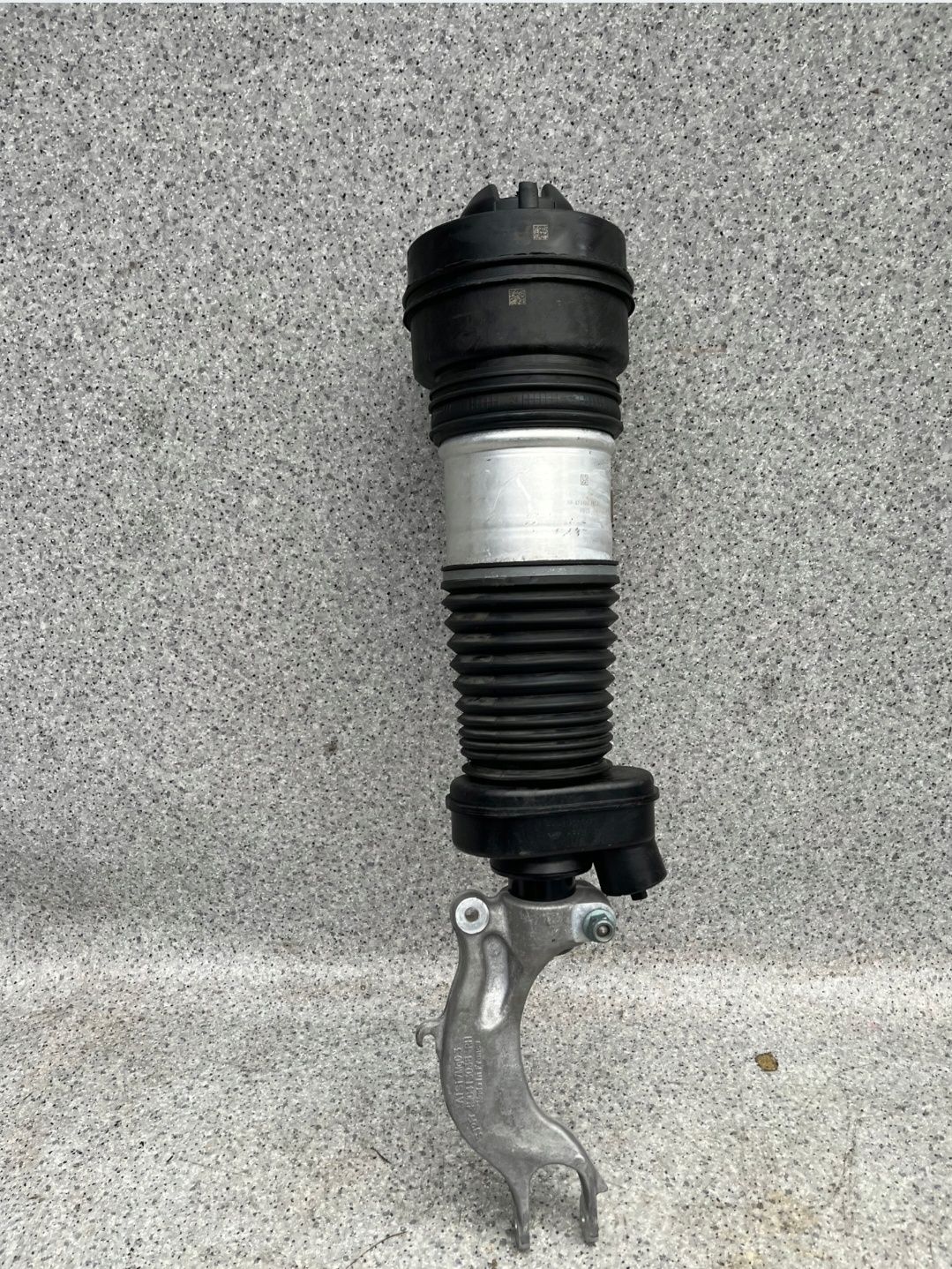 Perna de aer cu telescop, Porsche Cayenne 9Y0 față dreapta 9Y0616040C