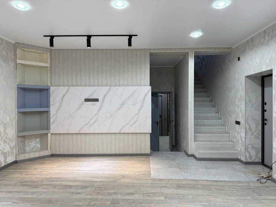 (Добрый) Шумиловский городок, 1 cот, 180 м², 3 уровня, 4 ком