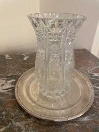Vaza de cristal model vechi;