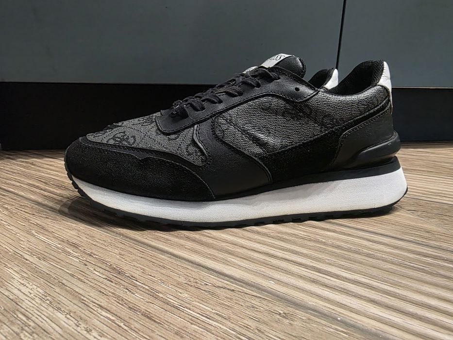 Мъжки маратонки GUESS