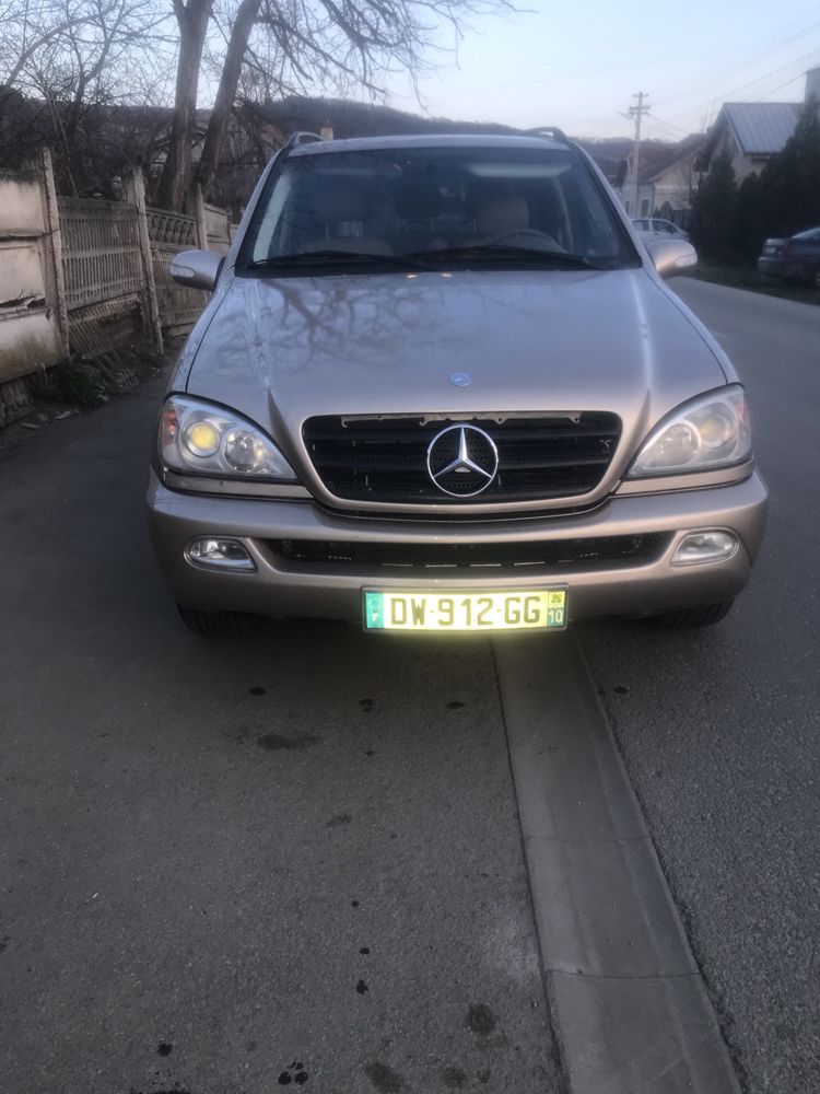 Vând Mercedes ML 270cdi