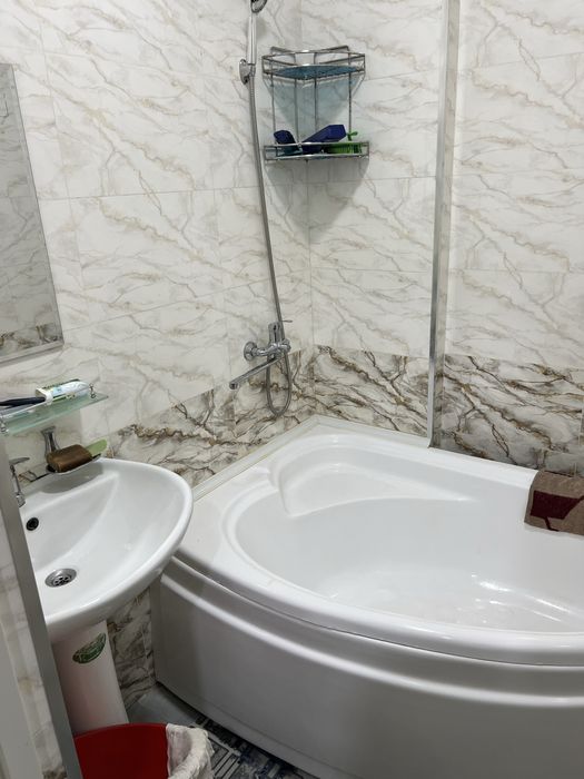 Choshtepa metroda kvartira sotiladi 80000 ming kelishiladi yana