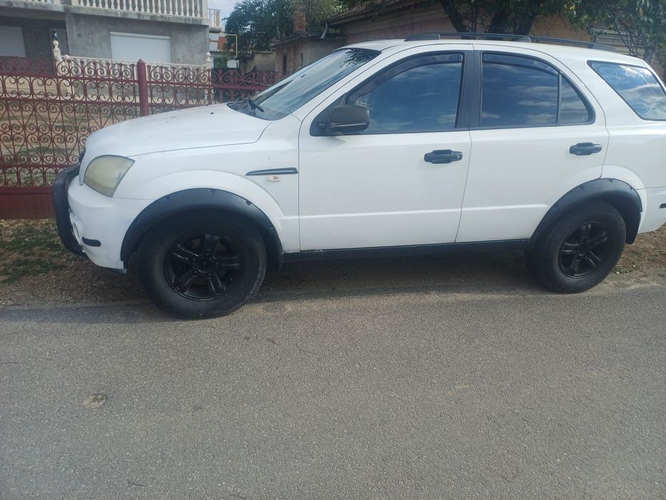Kia sorento motor 2.5 motorina cutie manuala stare buna camera fata sp