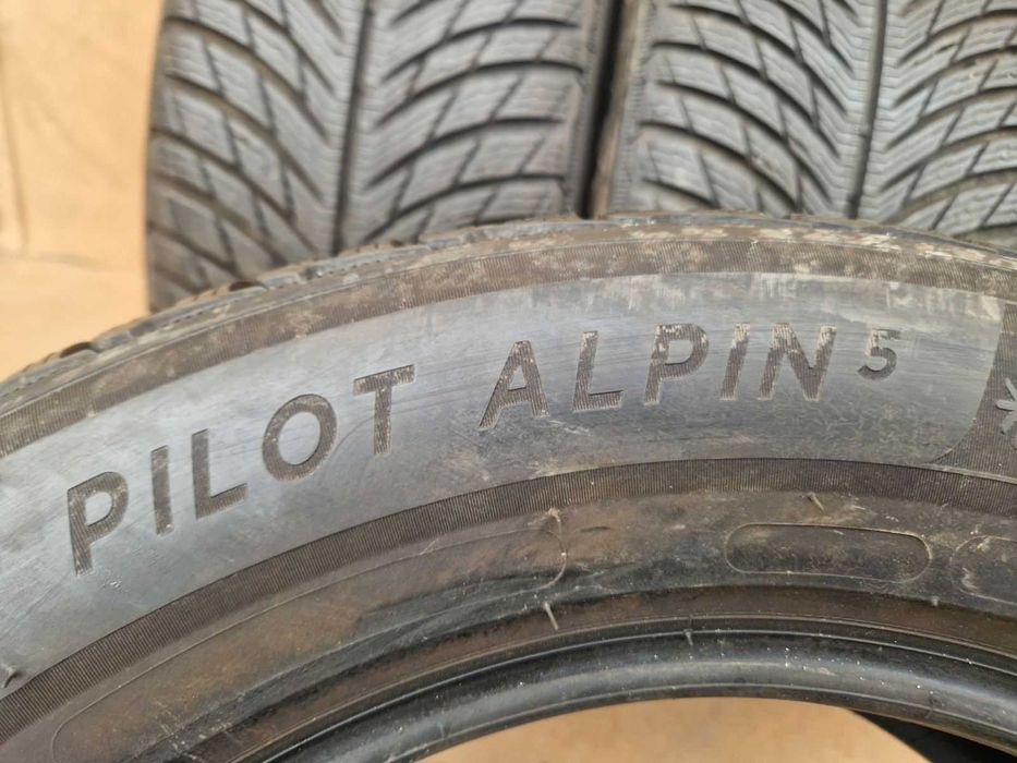 4 Michelin R17 235/55
Зимни гуми 
DOT3220