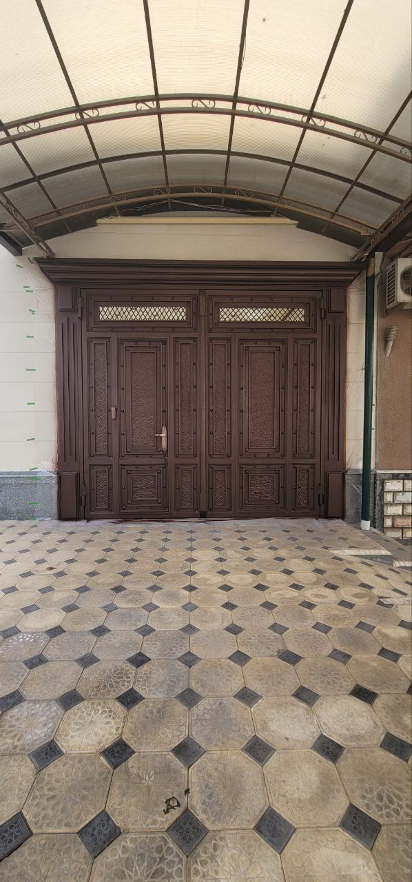 Покраска и реставрация ворот железных дверей ограждени