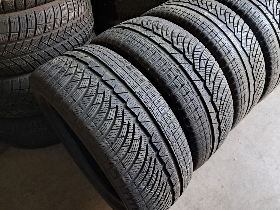 Anvelope second iarna 245 45 R18 Michelin