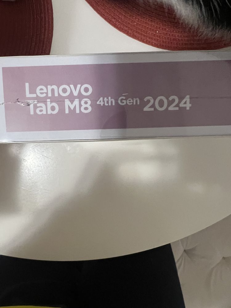 Tableta Lenovo Tab M8