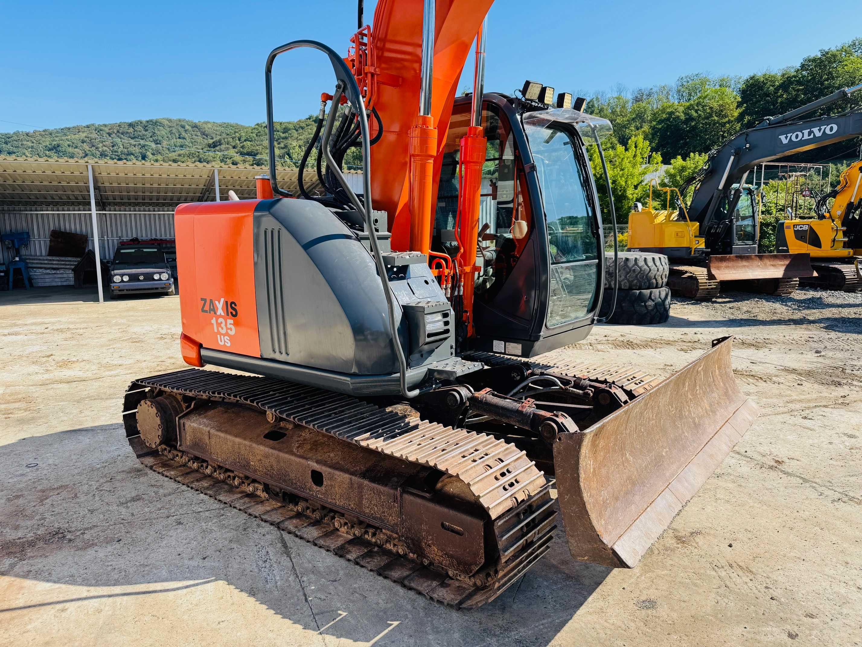 Excavator senile cu lama Hitachi ZX 135, an 2010, 15 tone, 3 cupe, TOP