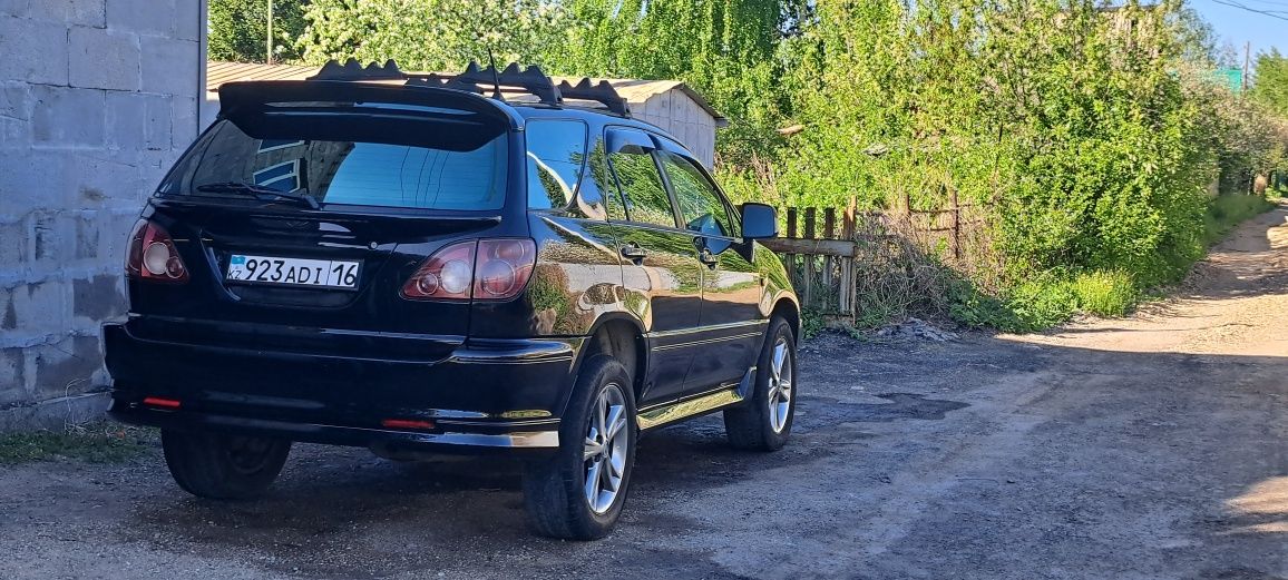 Продам toyota harrier