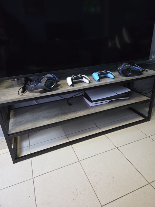 4 броя ТВ шкаф от Jusk