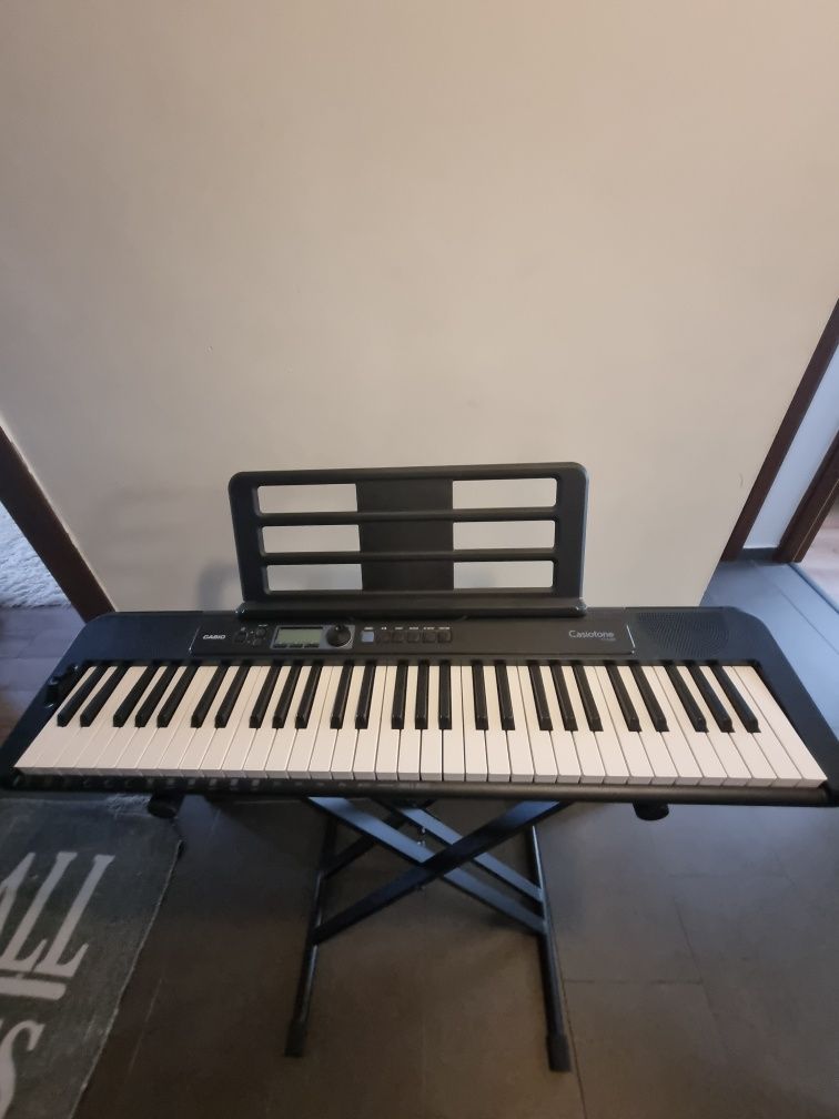 Sintetizator Casio Casiotone CT-S300