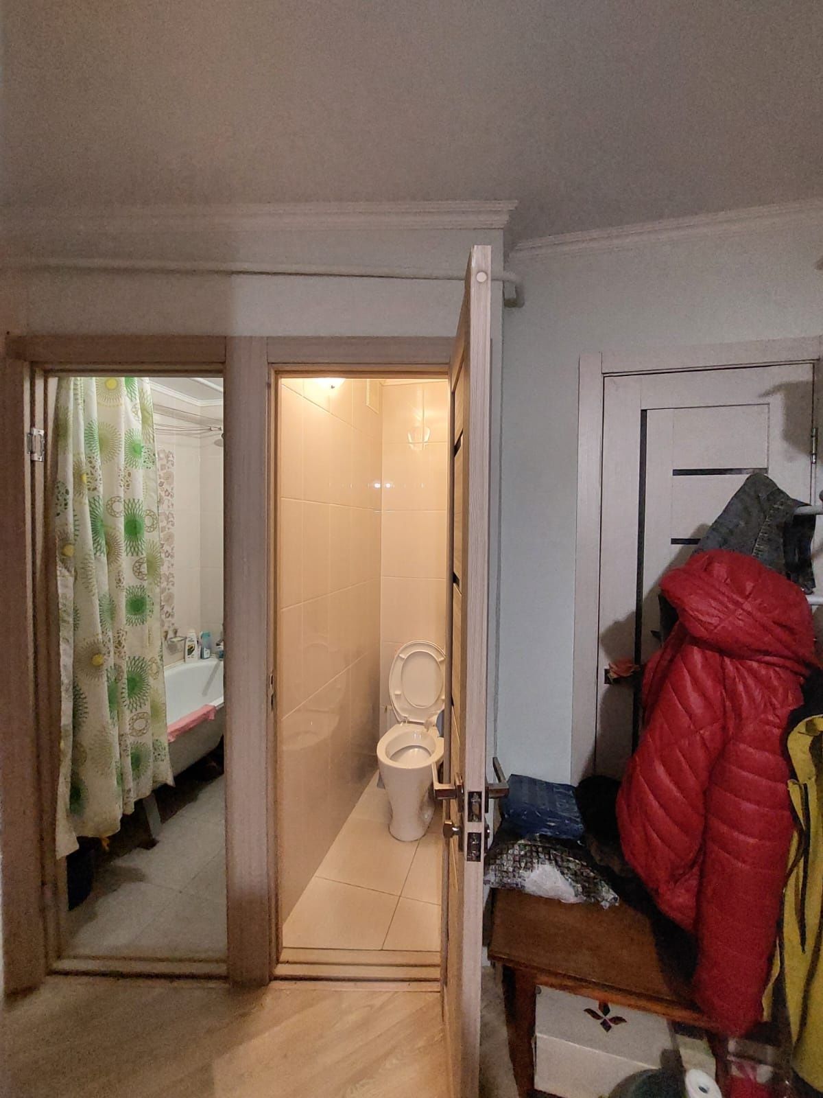 Срочно продам 2 комн кв в районе флагмана