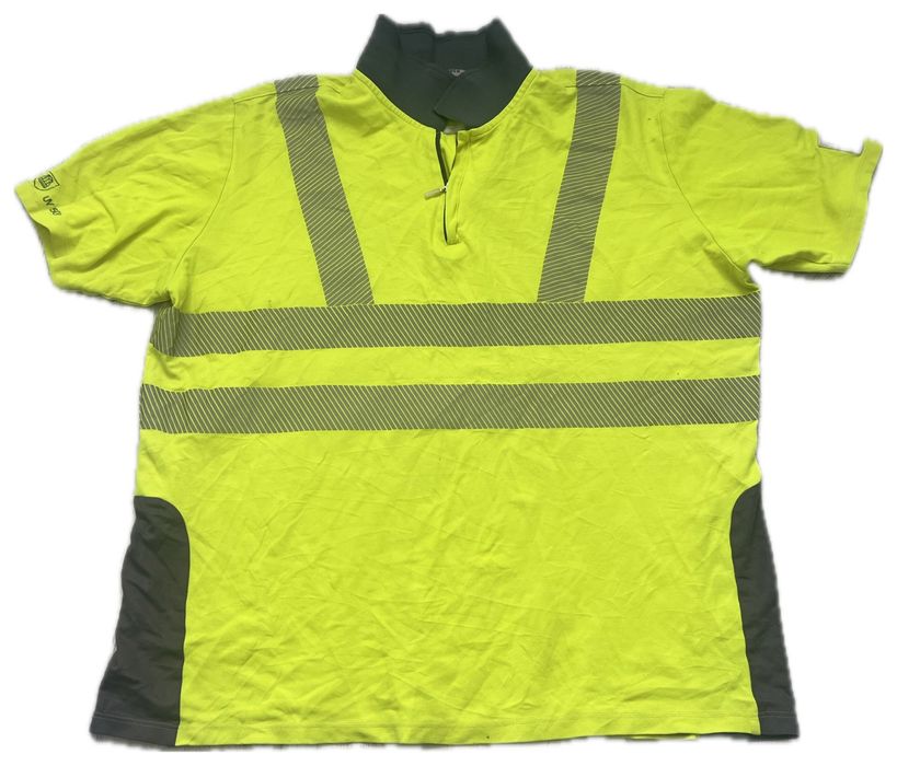 Echipament de munca second hand