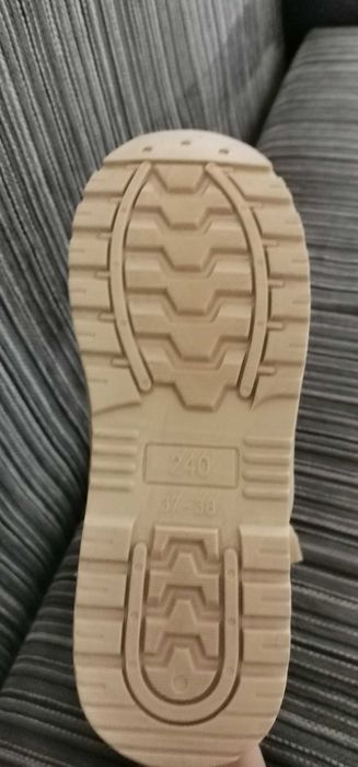 Нови боти 37 номер