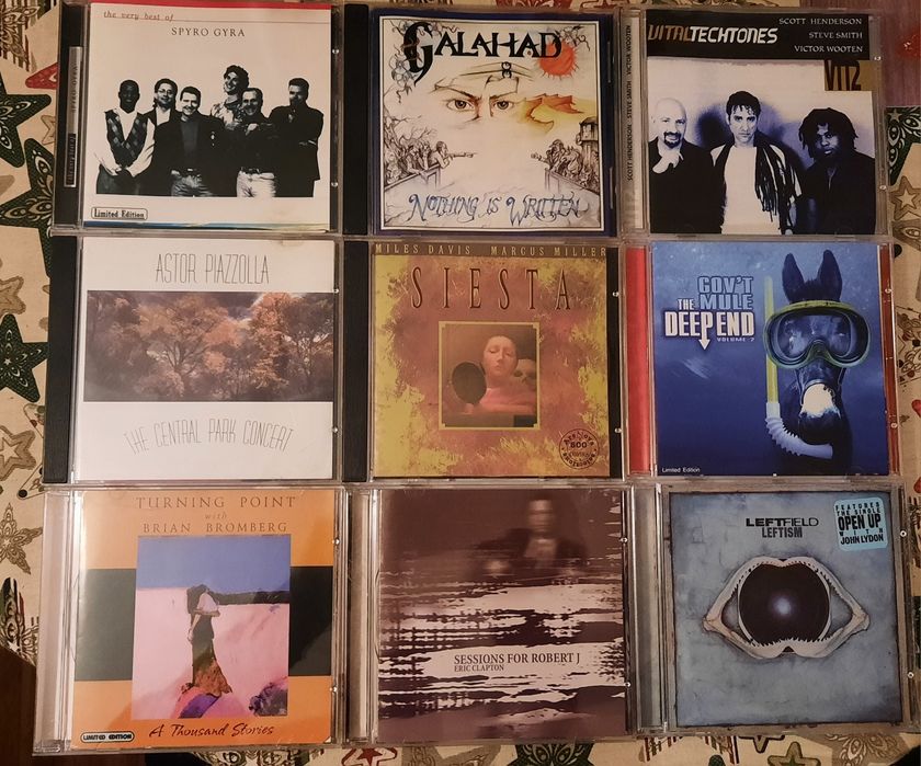 Продавам музикални дискове