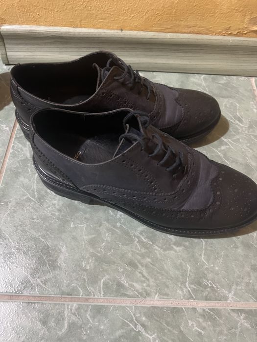 Боти обувки и подарък клъч