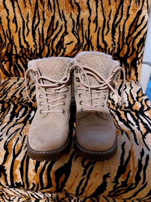 Дамски зимни боти естествен велур