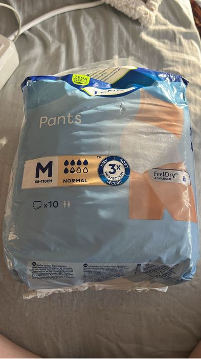 Продам новые памперсы , в пачке 8 штук
