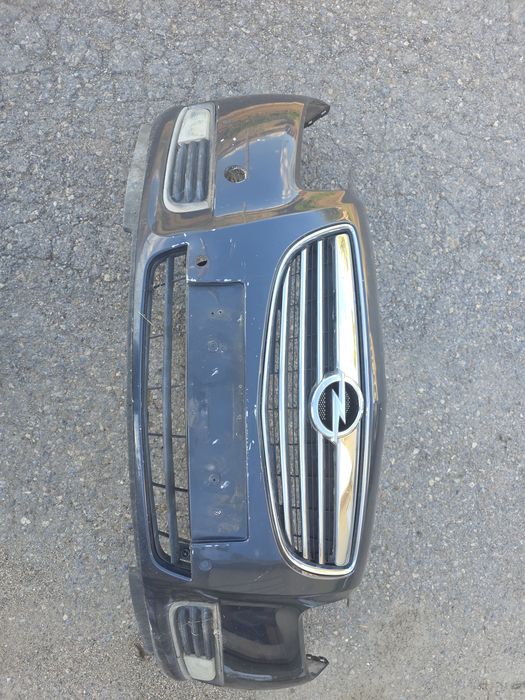 Предна броня опел инсигния