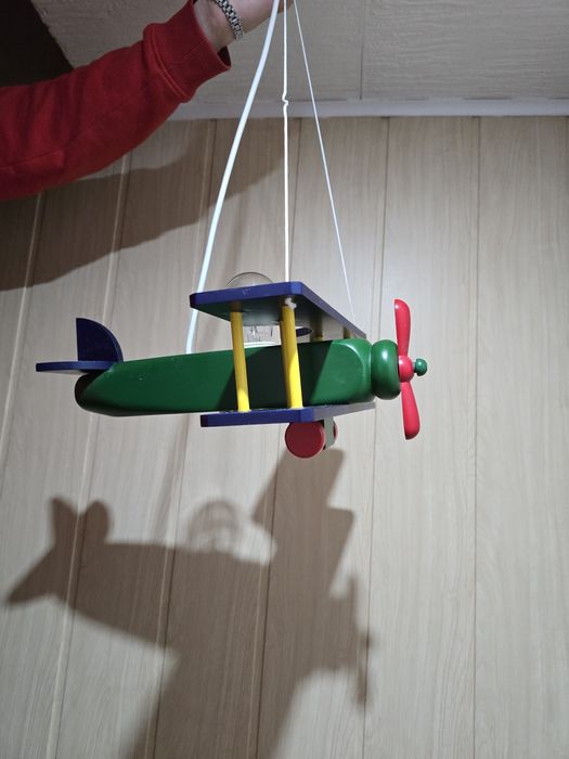 Lampa/lustra copii - avion de lemn