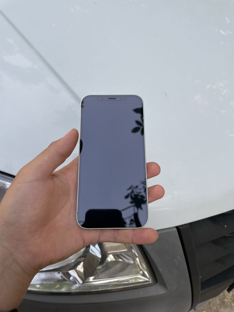 Iphone 12 64Gb 77%