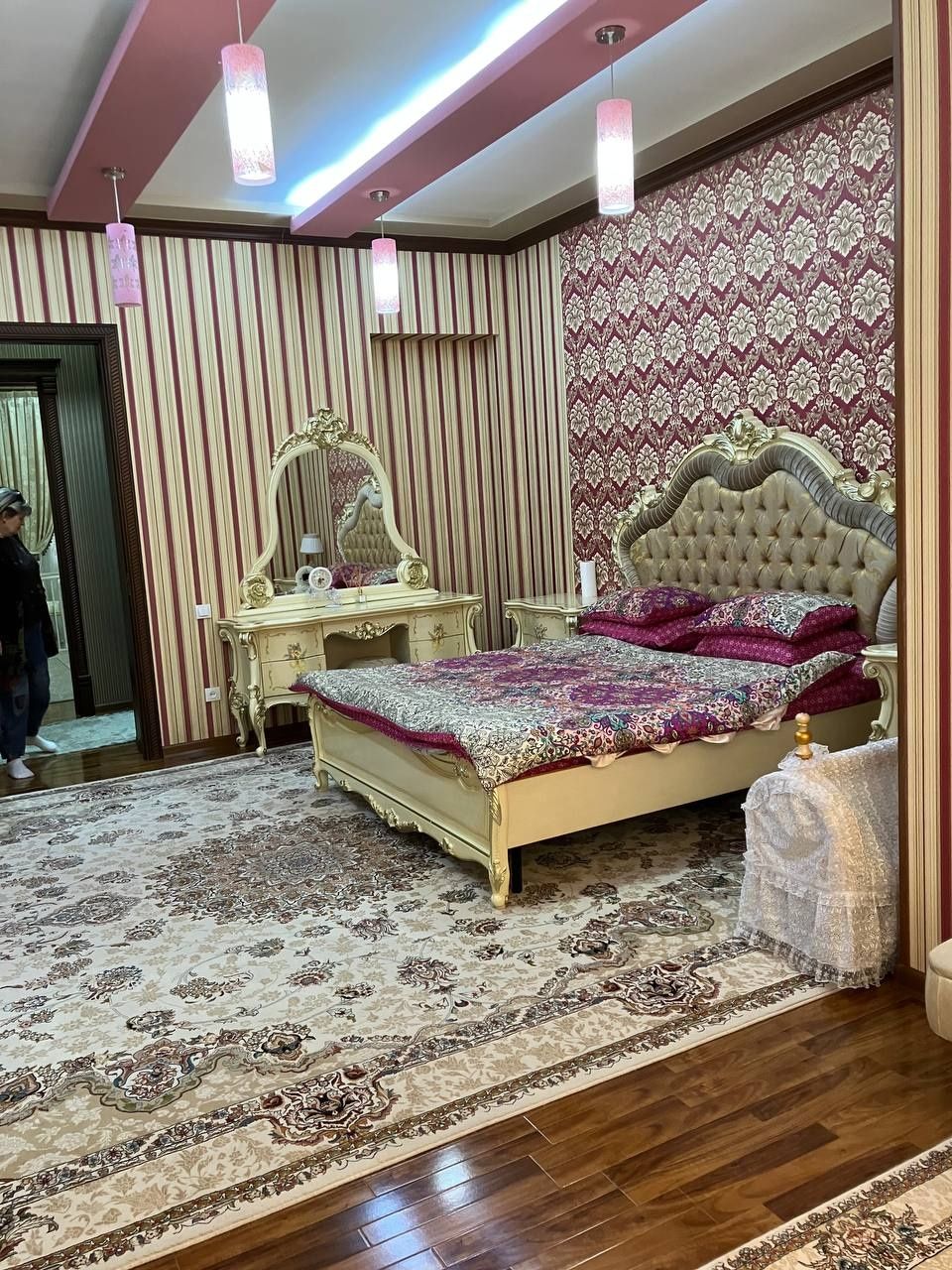 Большой, шикарный дом Ипакчилик
