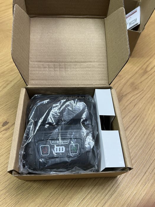 Imprimanta termica pt etichete cu lipici sau fara, Nou