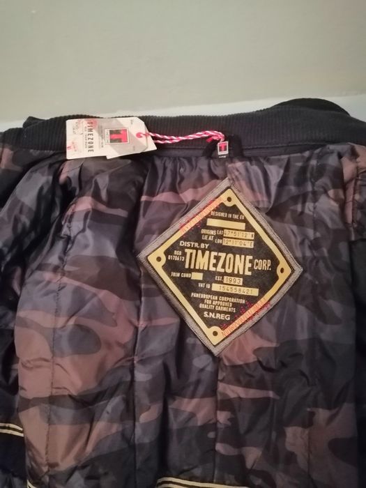 Geaca Time Zone nouă