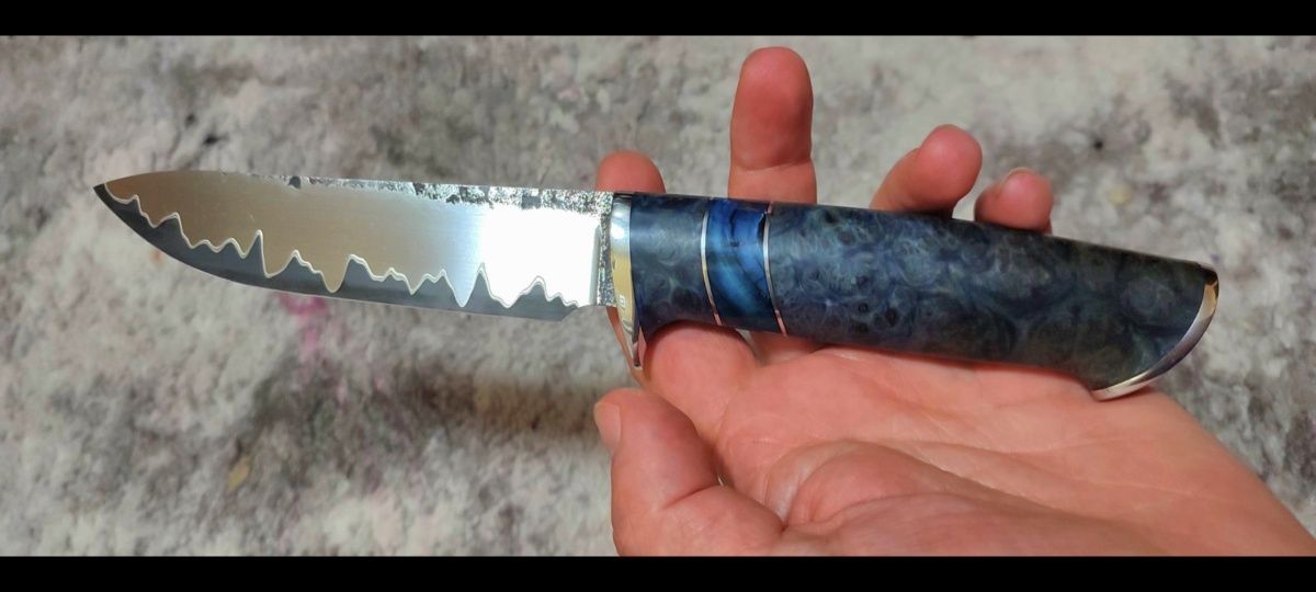 Ловен нож ламинат  S390