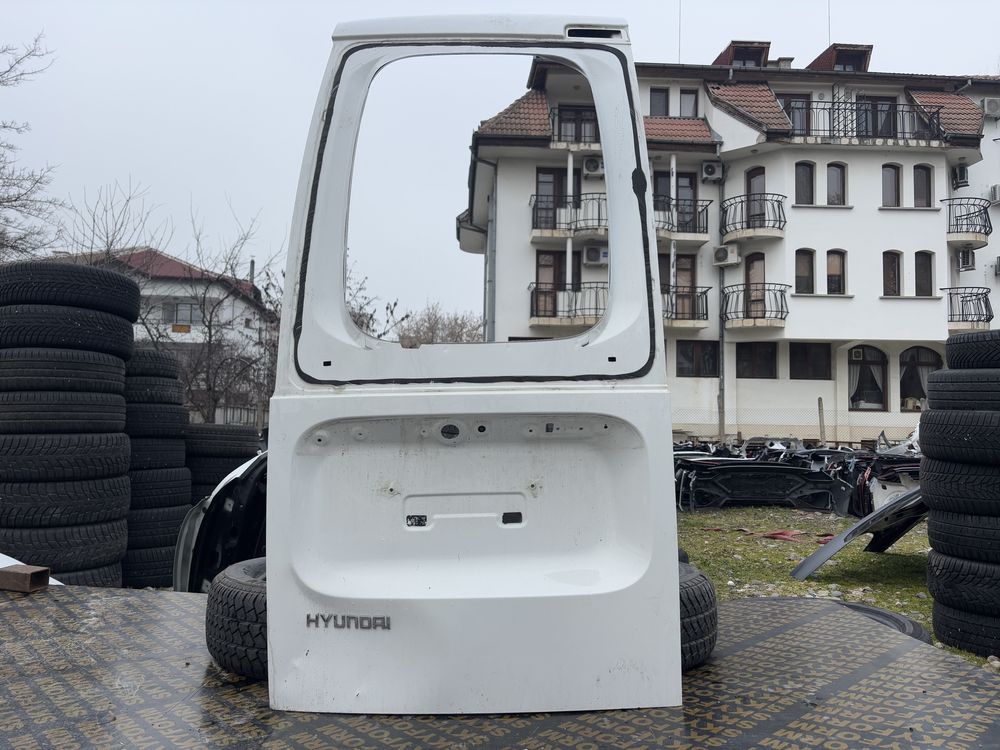 Врата Hyundai H1 H300