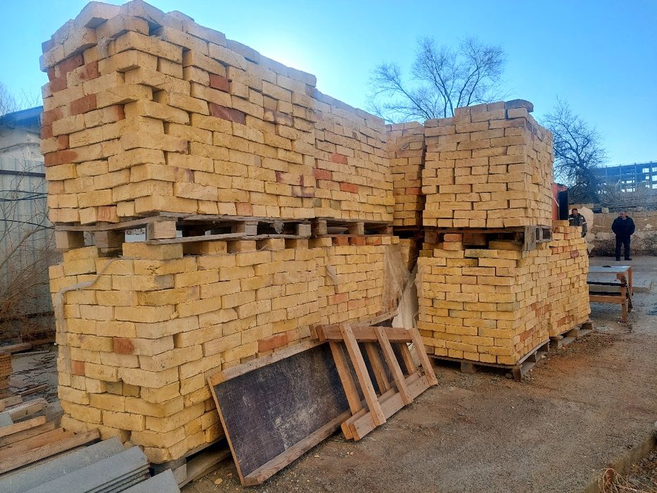 Кирпич полнотелый 250х125х65