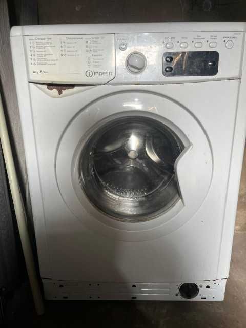 стиральная машина Indesit