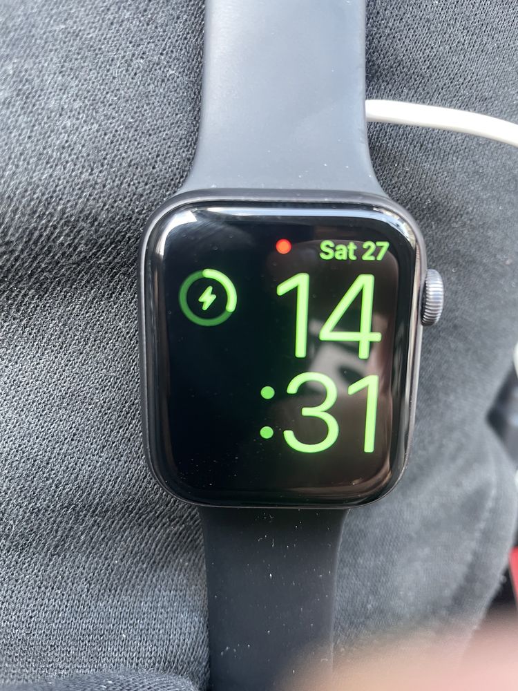 Apple smart watch series 4 44mm