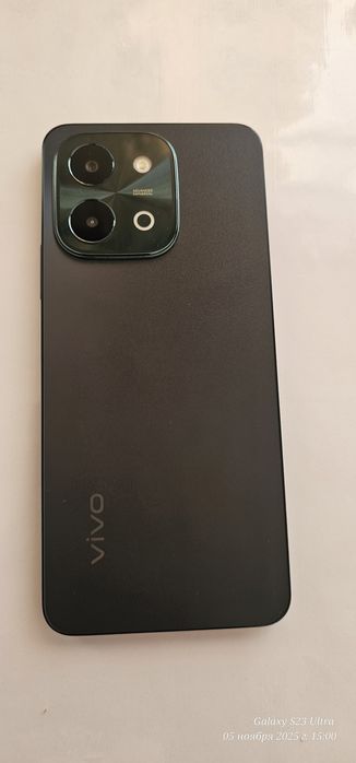 Vivo Y28 смартфон