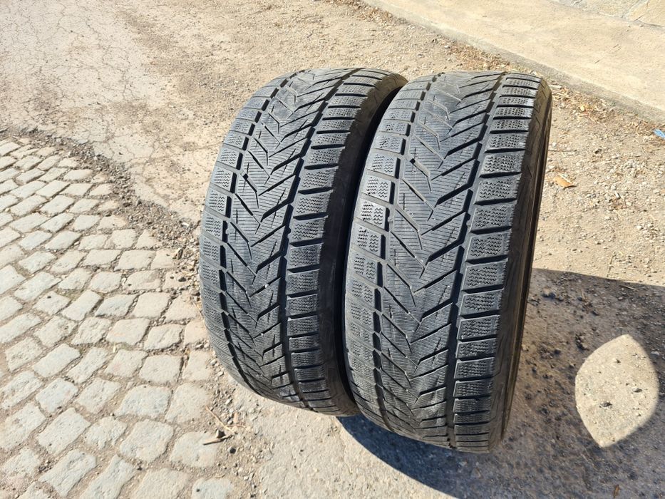 2 бр. зимни гуми 255/45/19 Vredestein 5,5 mm DOT 4415