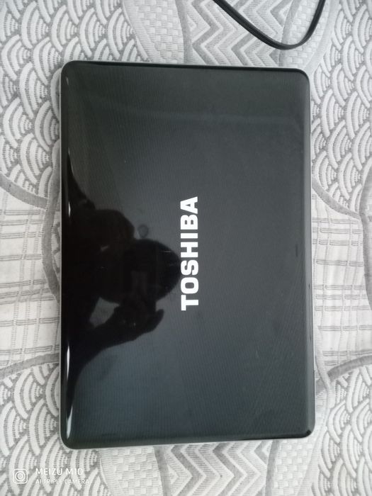 Продам срочно ноутбук Toshiba