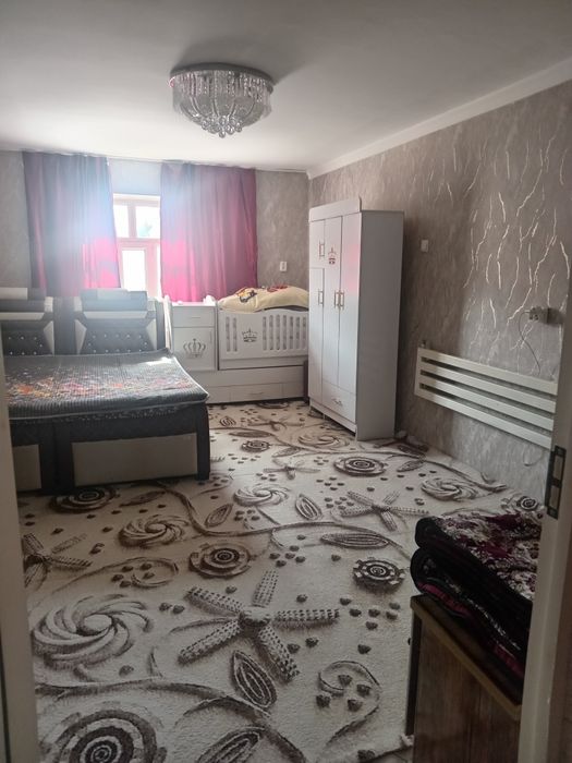 Hovli uy sotiladi 7 sotih