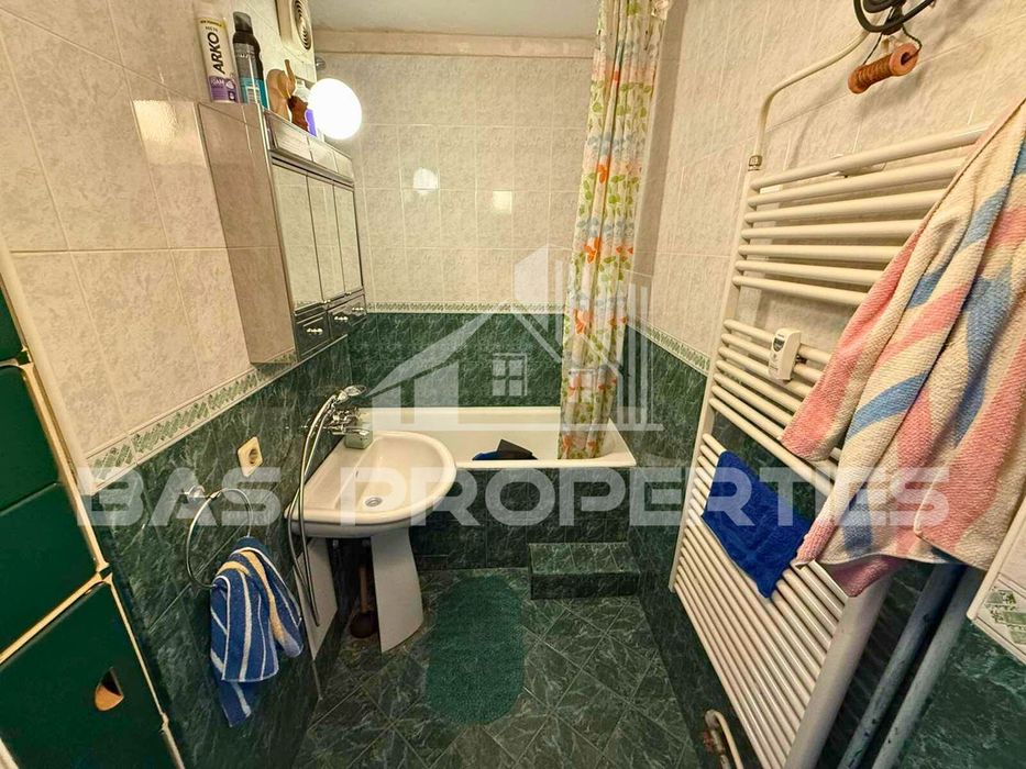 Продава се Тристаен апартамент в София, Красна поляна 3 - 84 кв.м за 2000 €/кв.м - Снимка #11