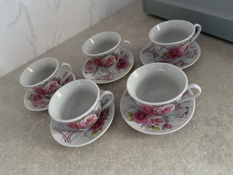 Set de 5 cana si farfurie