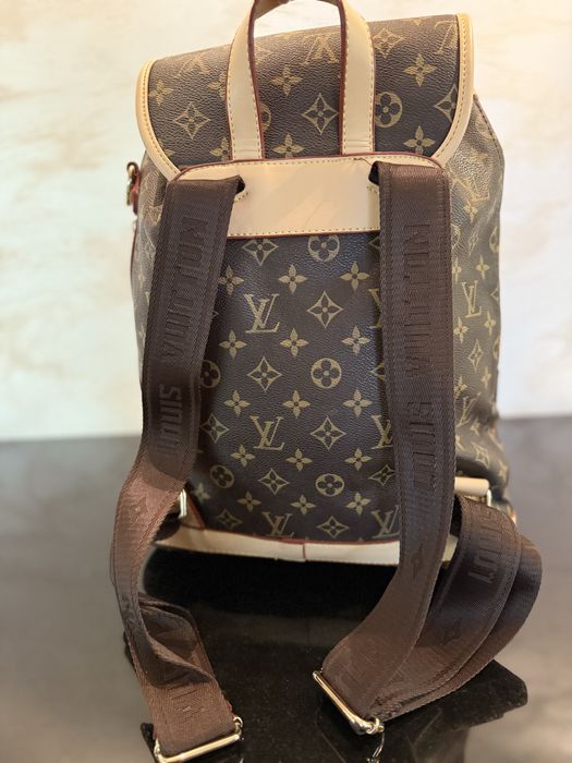 LV раница 69лв без забележки