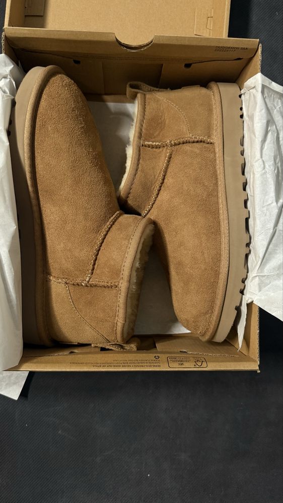 Ботуши mini ugg