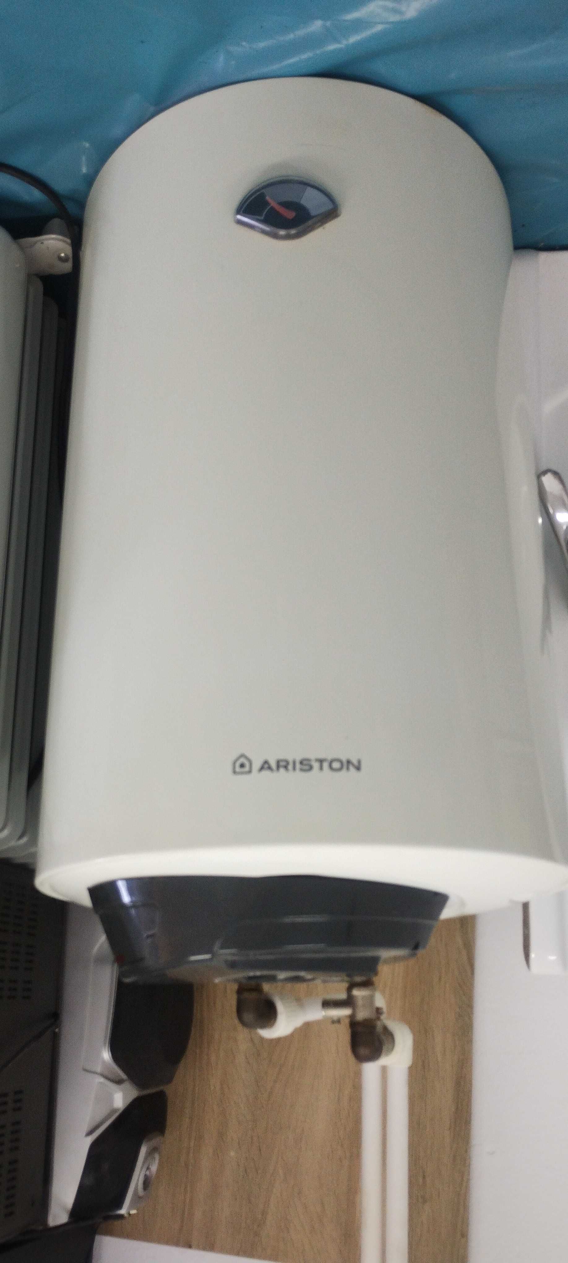 Vand boilar Ariston 80l
