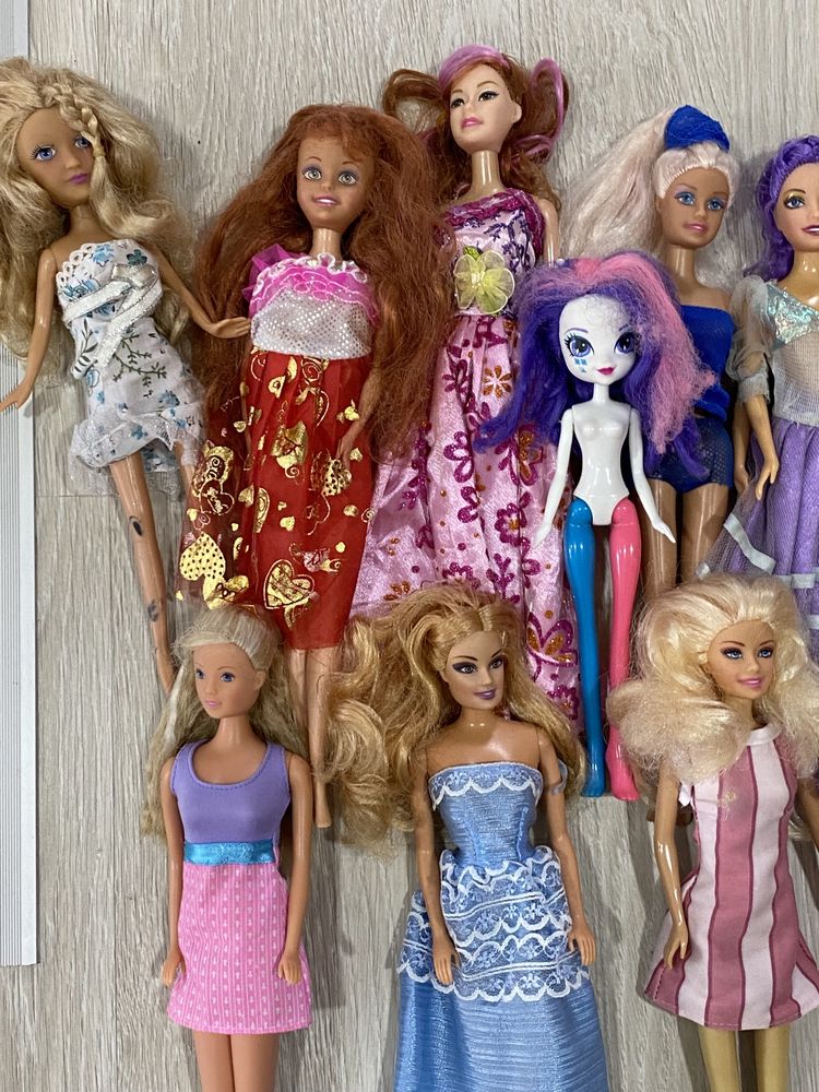 Papusa Barbie Diferite