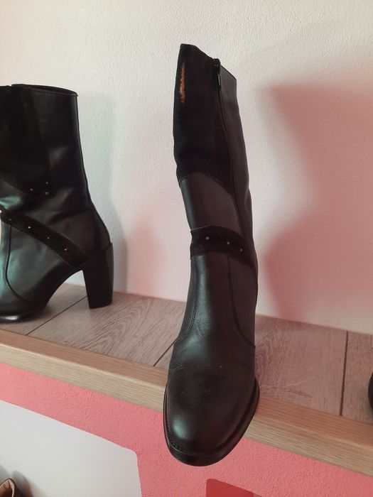 Ghete de piele cu toc