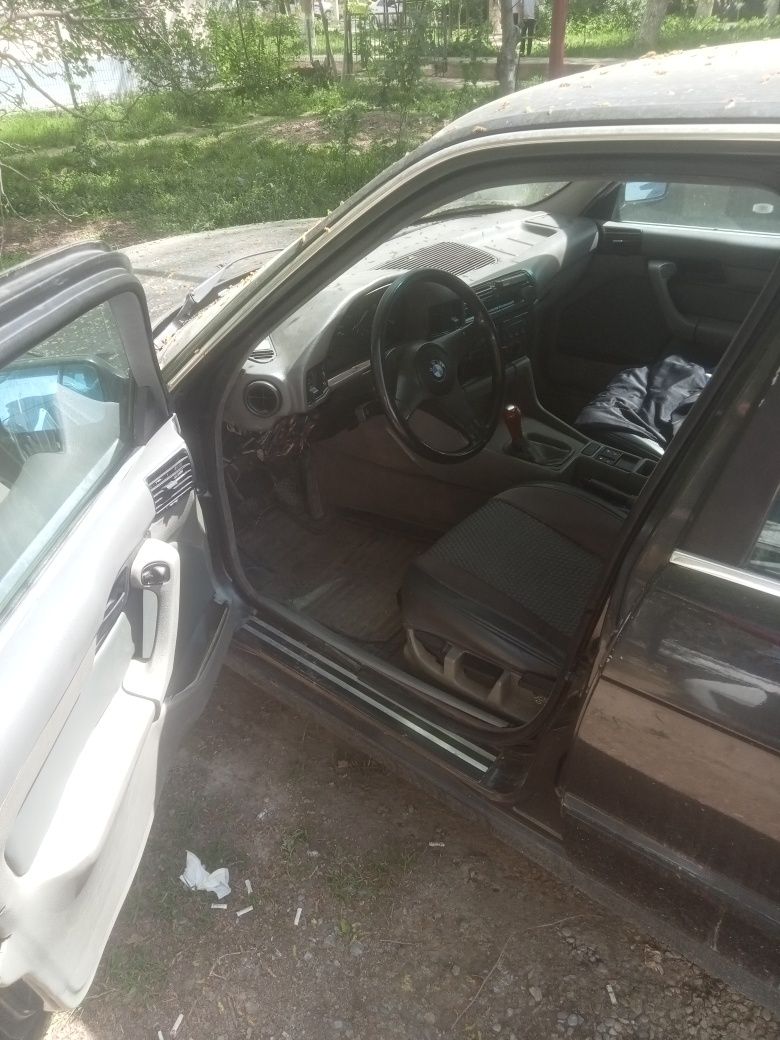 BMW e34 sotiladi abmen ham qilamiz keliwse ozim miwinam ozim no