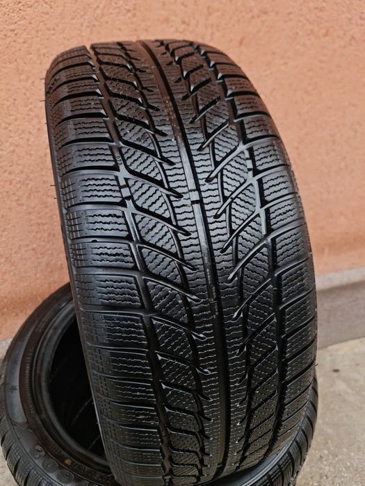 Anvelope Iarna 225/45R17 Goodride SW608