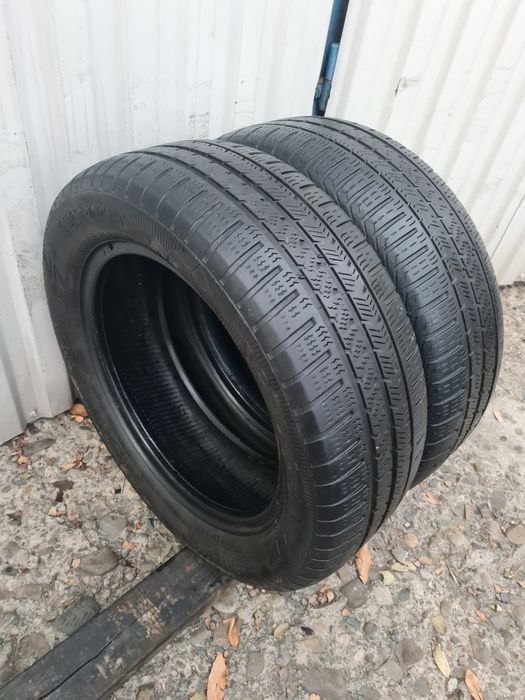 2  Anvelope de iarna *185/60R15*VREDENSTAIN*50 Lei Buc*LICHIDARE STOC