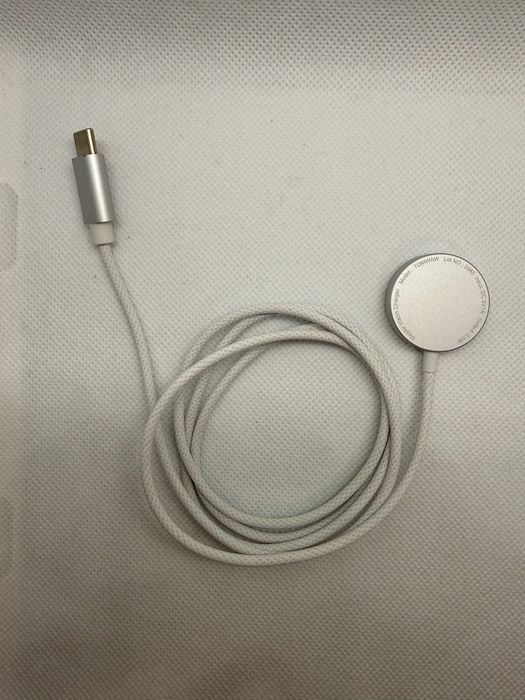 Магнитно USB-C зарядно за Apple Watch часовник